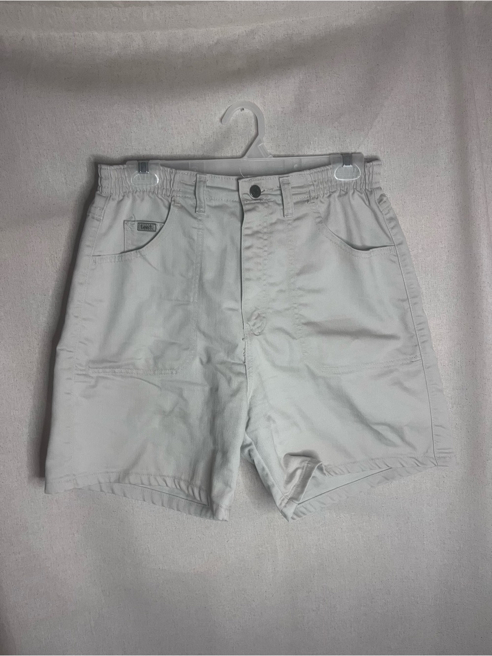 90s Women’s Beige Lee Chino Jorts